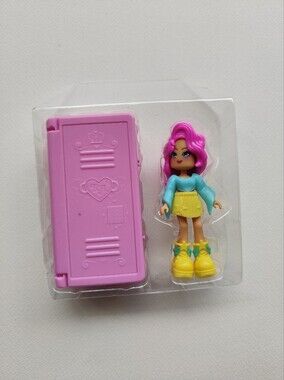 Royale High Surprise Locker S1 Light(No Code)